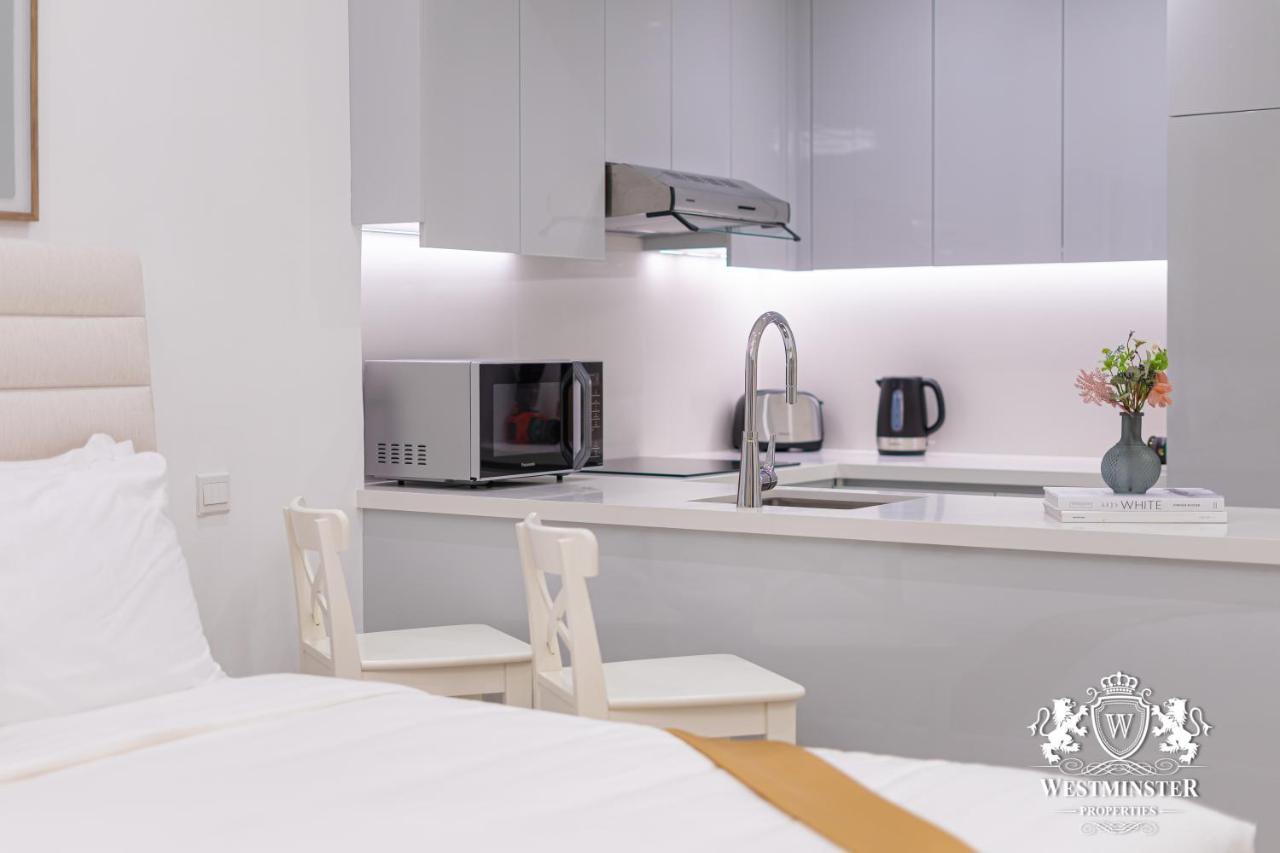 Westminster Burj Al Nujoom Apartment ดูไบ ภายนอก รูปภาพ