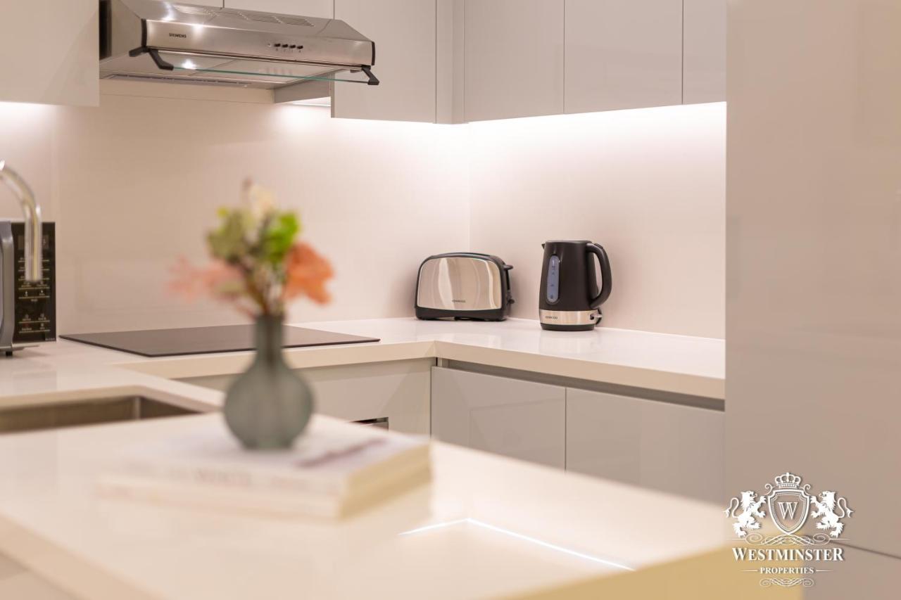 Westminster Burj Al Nujoom Apartment ดูไบ ภายนอก รูปภาพ